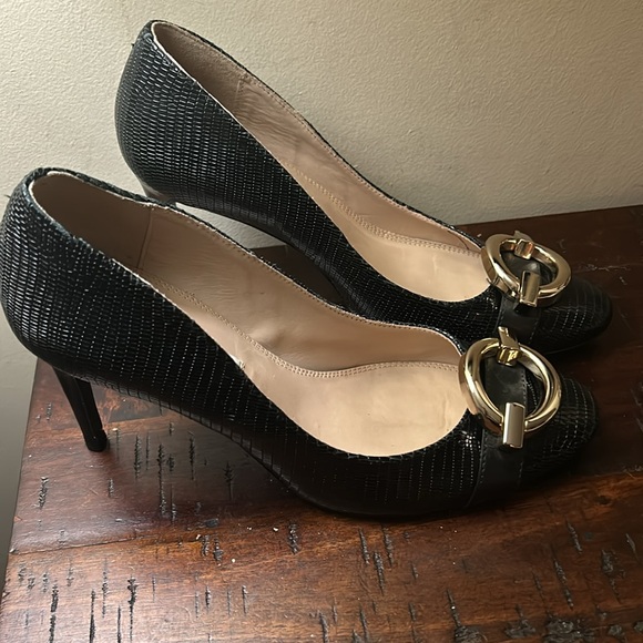 Diane Von Furstenberg Blk heels, size 8 - Picture 5 of 12